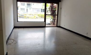 local en arriendo en conquistadores. Cod A2131