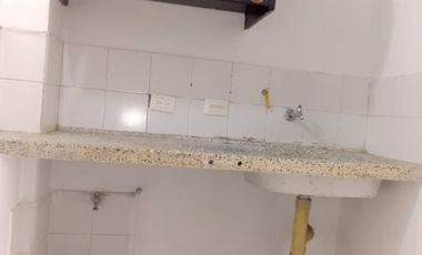 local en arriendo en conquistadores. Cod A2131