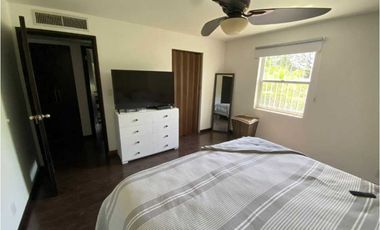 VENTA  CASA EN CLAYTON AMPLIA  569M2 CALLE PAPAYA