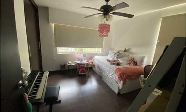 VENTA  CASA EN CLAYTON AMPLIA  569M2 CALLE PAPAYA