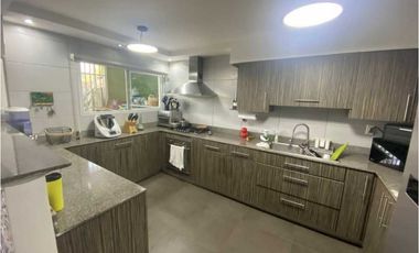 VENTA  CASA EN CLAYTON AMPLIA  569M2 CALLE PAPAYA