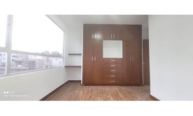 Vendo casa por estrenar al Sur de Loja