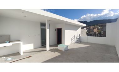 Vendo casa por estrenar al Sur de Loja