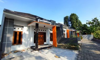 RUMAH SIAP HUNI POSISI HOOK DI BANTUL