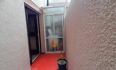 VENTA CON RENTA -  Depto. 2 Ambientes en Excelente Ubicación