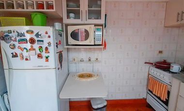 VENTA CON RENTA -  Depto. 2 Ambientes en Excelente Ubicación