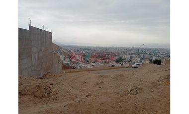 Tu Refugio Sobre La Ciudad. Amplio Terreno En Venta En Casuarinas Sur. Surco