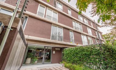 Departamento de dos ambientes ubicado en Pilar. Sum, cochera y seguridad