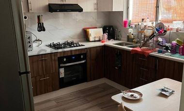 SE VENDE HERMOSO DEPTO REMODELADO EN CONDOMINIO LA TIRANA