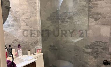 SE VENDE HERMOSO DEPTO REMODELADO EN CONDOMINIO LA TIRANA