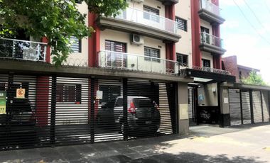 Venta COCHERA OPORTUNIDAD CUB/ SEMICUBIERTA EN EXCELENTE UBICACIONES