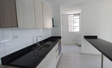 apartamento en arriendo en edificio angeles del vergel piso 5. Cod A14055