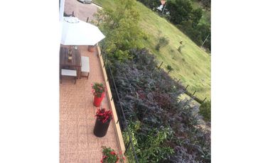 ESPECTACULAR CASA CAMPESTRE -LA CALERA