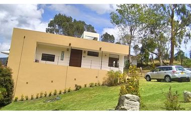 ESPECTACULAR CASA CAMPESTRE -LA CALERA