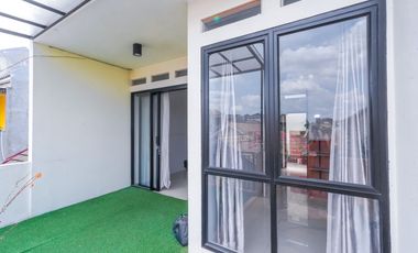 Rumah Cantik 2 Lt SHM 15 Menit ke Trans Studio Mall Cibubur J-38552