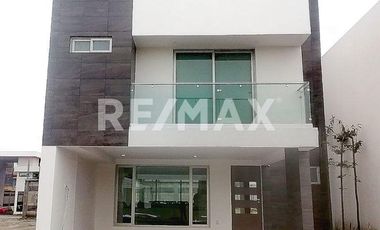 VENTA DE CASA EN METEPEC 
