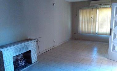 VENTA MUY BUEN CHALET