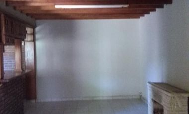 VENTA MUY BUEN CHALET