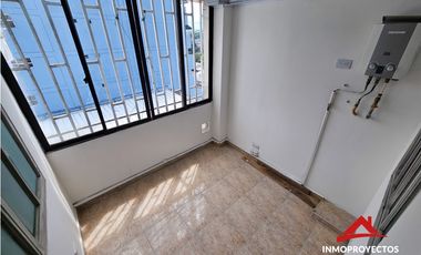 Amplio apartamento de 140 m² sobre la Avenida 30 de Agosto, Pereira
