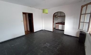 Venta PH 4 ambientes con patio y parrilla - Jose Leon Suarez - San Martin