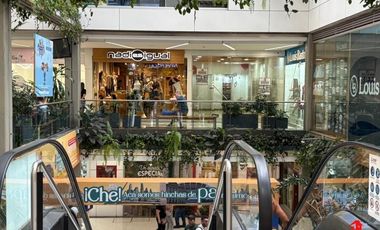 local en arriendo en la candelaria. Cod A6165