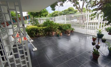 casa en venta en ciudad jardín. Cod V107065