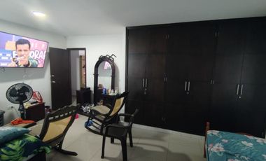 casa en venta en ciudad jardín. Cod V107065