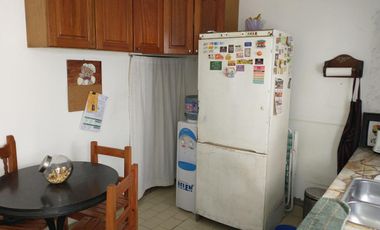 Duplex 3 ambientes, patio, cochera - Olivos