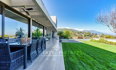 Espectacular Casa en Valle Escondido