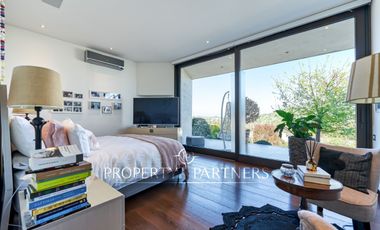 Espectacular Casa en Valle Escondido