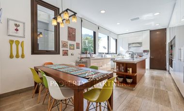 Espectacular Casa en Valle Escondido