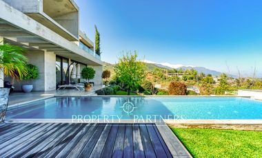 Espectacular Casa en Valle Escondido