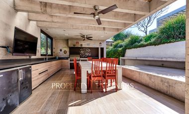 Espectacular Casa en Valle Escondido