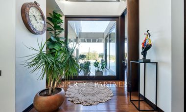 Espectacular Casa en Valle Escondido