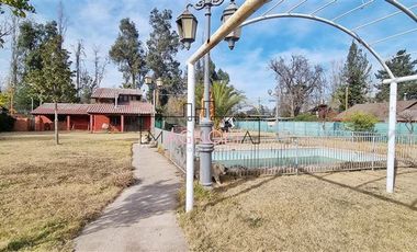 Local Comercial en arriendo en Pirque