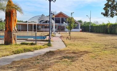Local Comercial en arriendo en Pirque
