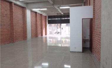 Arriendo local en el Centro Empresarial Olaya Herrera, Medellín