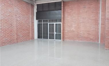 Arriendo local en el Centro Empresarial Olaya Herrera, Medellín