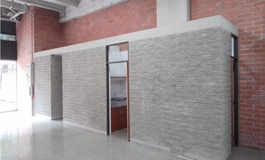 Arriendo local en el Centro Empresarial Olaya Herrera, Medellín