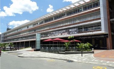 Arriendo local en el Centro Empresarial Olaya Herrera, Medellín
