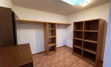 RENTA CASA AMUEBLADA EN POZOS