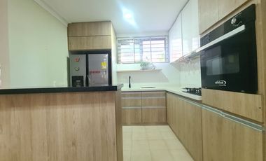 VENTA - BARRIO: LAS COLINAS