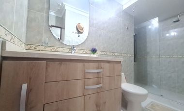 VENTA - BARRIO: LAS COLINAS