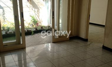 Sewa cepat rumah besar harga murah jl kembar Citraland Surabaya