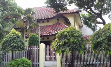 Rumah Rungkut Mejoyo Row Jalan Lebar Lokasi Belakang SMP 17 Dekat Ubaya