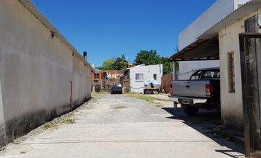 VENDO, COMPLEJO TURISTICO COMPLETO, 8 dormis, 3 deptos completos, local comercial, zona estacionamiento, casa con quincho y patio