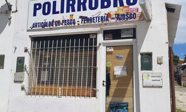 VENDO, COMPLEJO TURISTICO COMPLETO, 8 dormis, 3 deptos completos, local comercial, zona estacionamiento, casa con quincho y patio