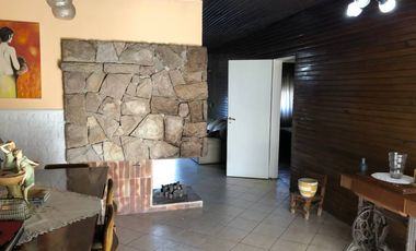 Chalet en venta en Villa Dominico