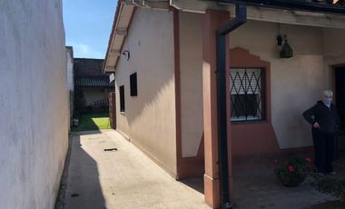 Chalet en venta en Villa Dominico