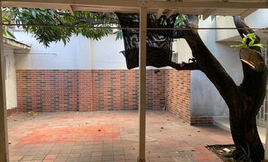 CASA EXCELETE UBICACIÒN AVENIDA CERO ESPECIAL PARA EPS